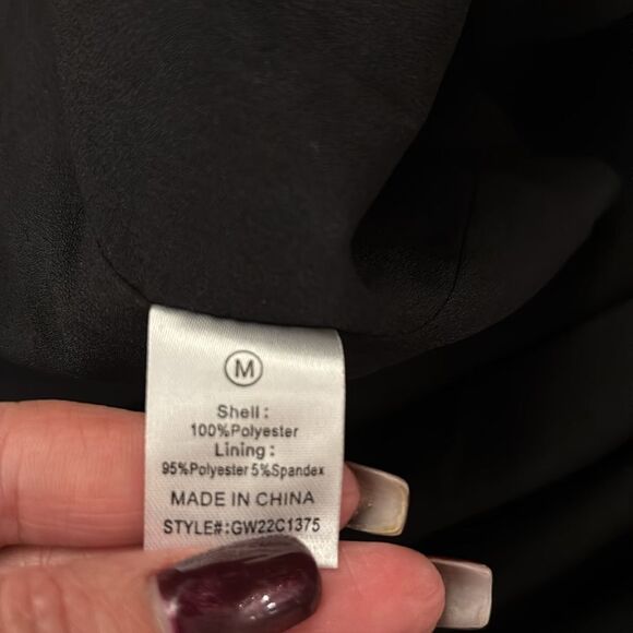 Nova luxe  Elegant Black Halter Dress with Floral Accents, M - Picture 12 of 12